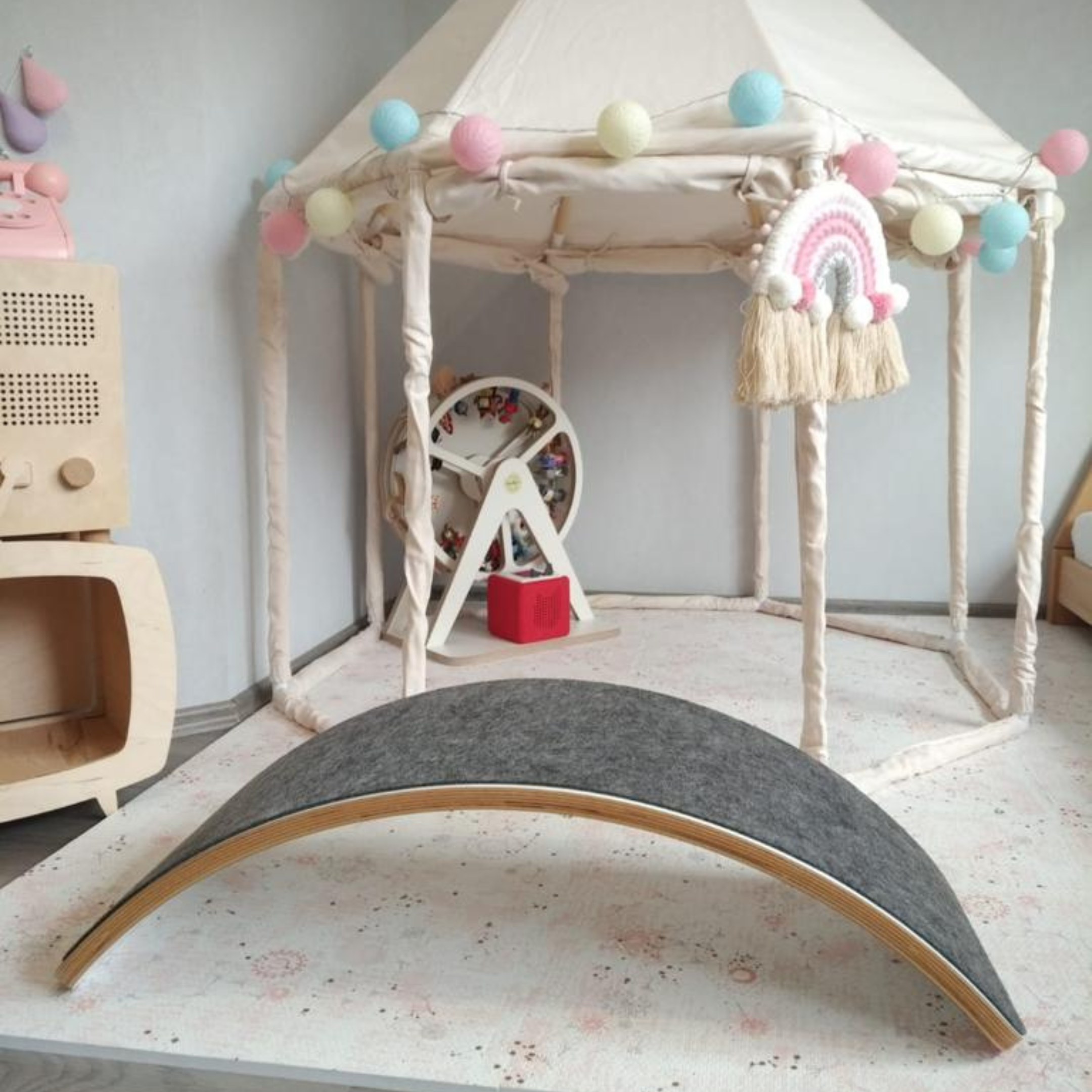 Wooden Balance Board - Grey Felt