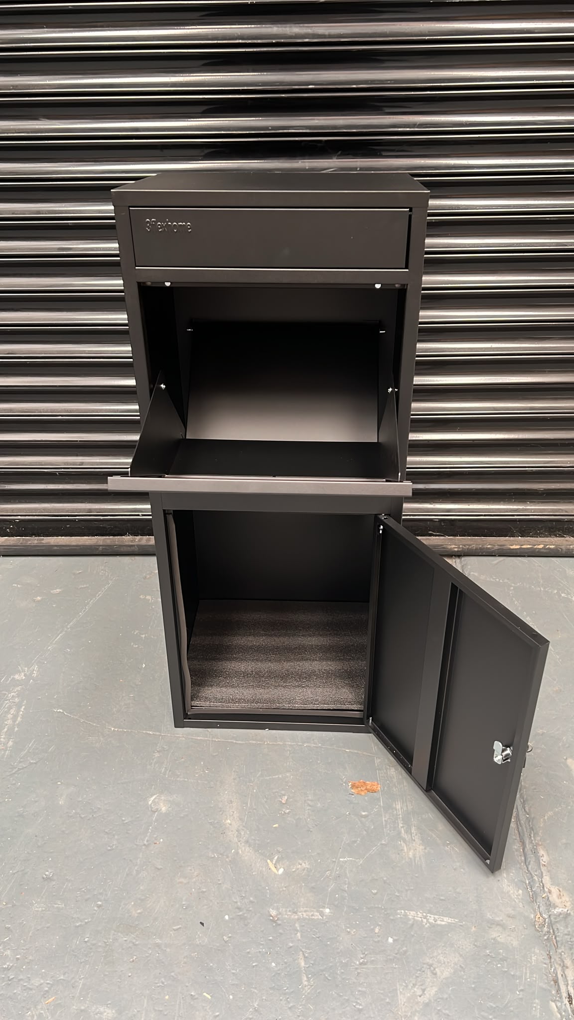 RERURBISHED - Metal Parcel Delivery Box Outdoor - Extra Large (Black)